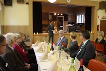 Seuran puheenjohtaja Rami Lehtinen toivotti vieraat tervetulleiksi.
