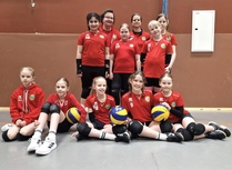 6.4.2025:
E-tyttöjen A-finaaliturnaus ohi Pirkkalassa. PaiY Tiikerit pääsivät ottelemaan pronssimitaleista, mutta tänään Loimu Säihke oli kovempi kovan väännön jälkeen 2-0 (25-17, 32-30). Sijoituksena neljäs 32 joukkueen sarjassa.

PaiY Leijonat taistelivat sijoituksista 7-8 OrPoa vastaan. Taistelu oli hirmuista, mutta tänään OrPo oli kovempi 2-1 (25-22,17-25, 15-12) ja Leijonien sijoitus oli 8./32. Treenaus jatkuu ja nyt katseet käännetään kohti kesäkuun Powercuppia.
